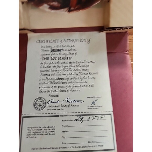 Rockwell Heritage Collection, 'The Toy Maker'  Plate - Picture 2 of 5